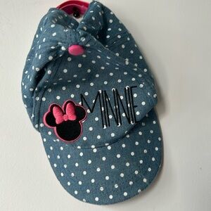 Disney Minnie cap for toddler.​